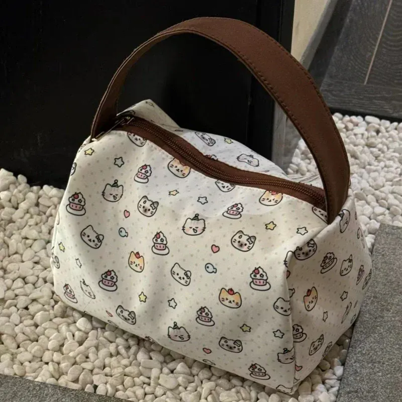 Kitty Handheld Makeup Bag - Image 7