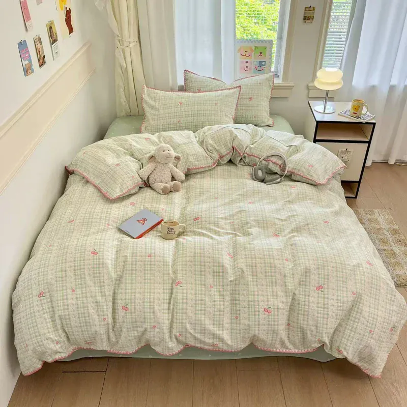 Kitty 4-piece Cotton Bedding Set - Image 16