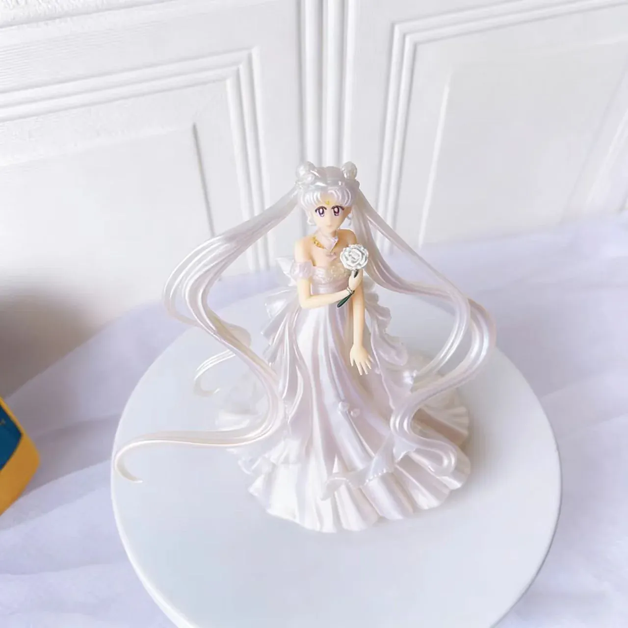 Moon Princess Serenity in White Gown - Image 2